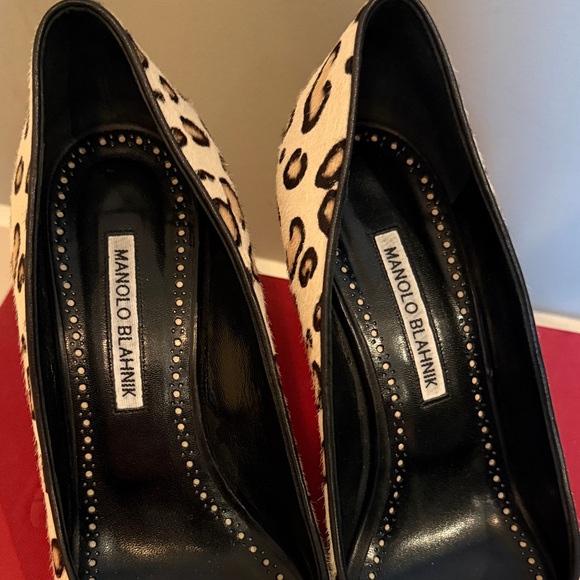 Manolo Blahnik Black and Cream Leopard Heels - Picture 6 of 6